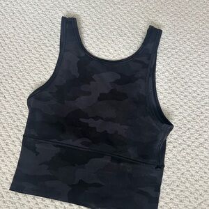 BLACK camo lululemon power pivot size 4